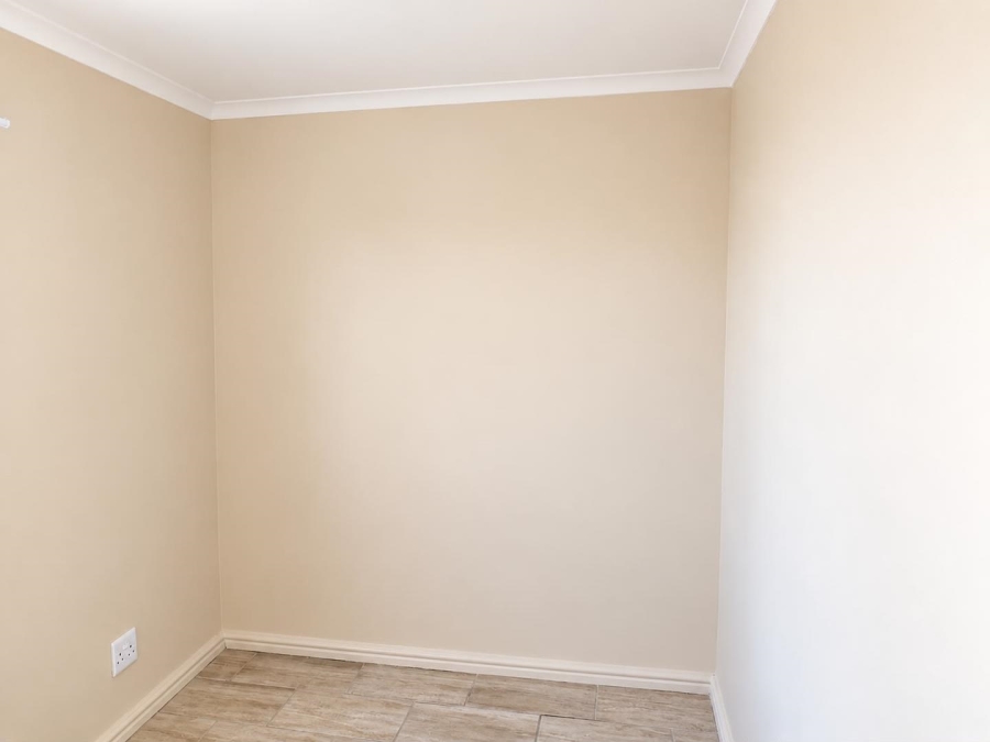 To Let 3 Bedroom Property for Rent in Rugby Western Cape